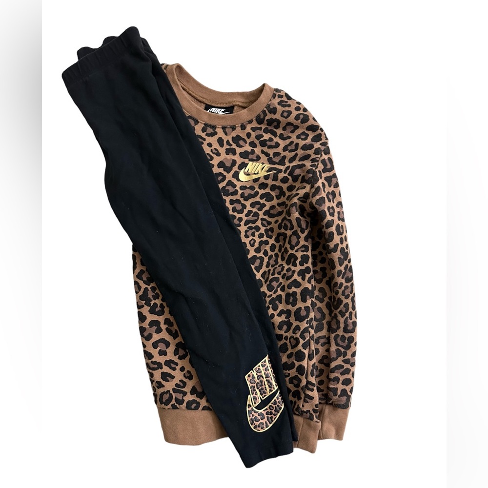 Girls Nike set